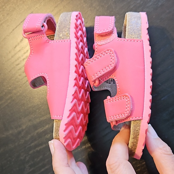 *PM Editor's Pick* AS NEW infant size 6 M&S pink velcro sandals, summer shoes - Picture 12 of 12